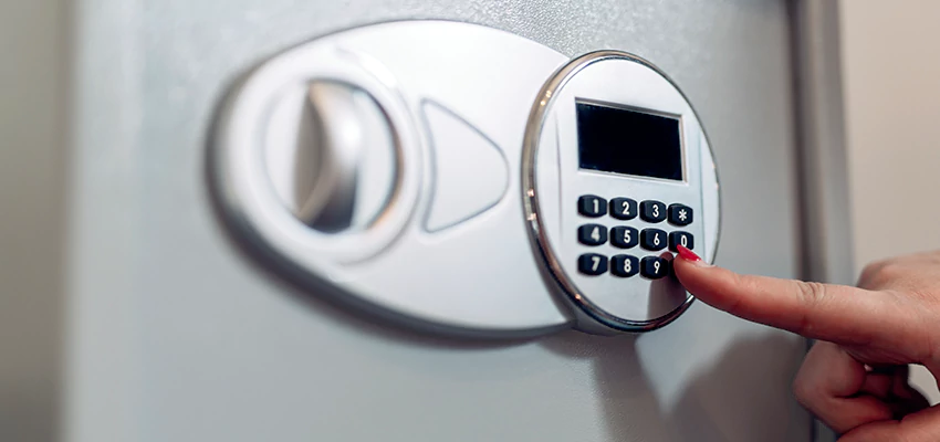 Jewelry Safe Cracking in Coronado, California